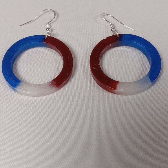 CLEARANCE Red, white and blue resin circle earrings - Picture 2 of 6